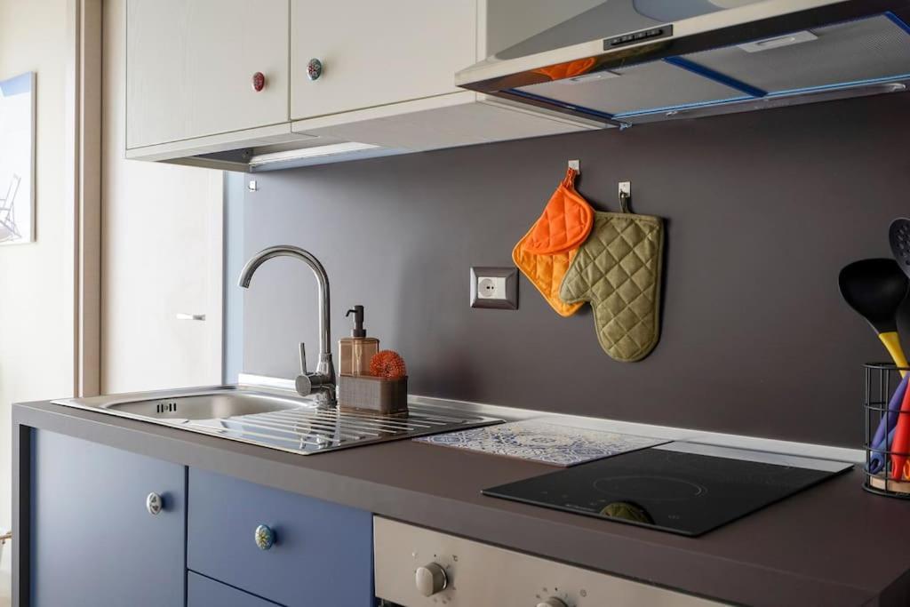 Mediterranea Apartment- Central Station - Free Wifi&Netflix Bari Luaran gambar