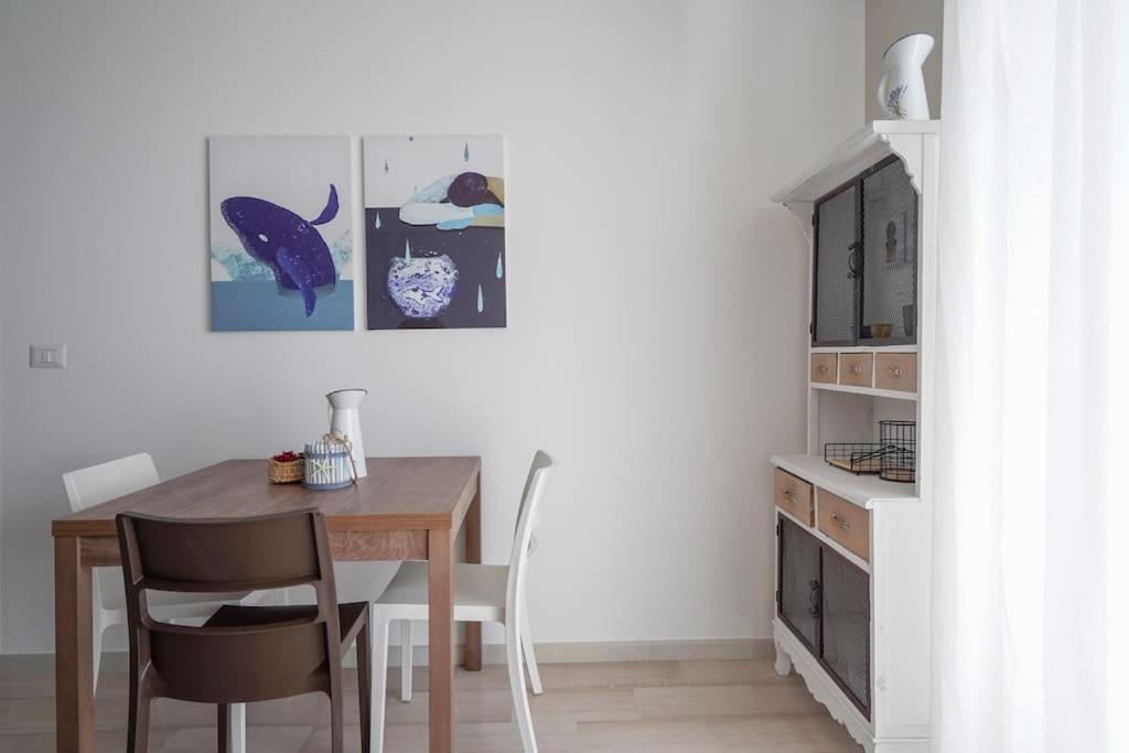 Mediterranea Apartment- Central Station - Free Wifi&Netflix Bari Luaran gambar