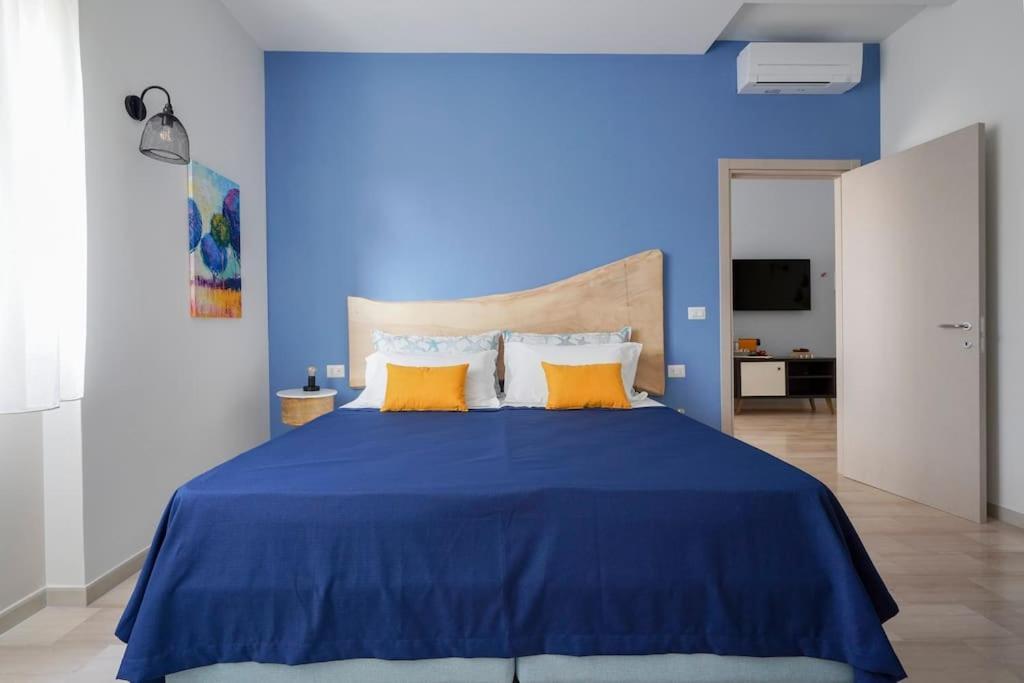 Mediterranea Apartment- Central Station - Free Wifi&Netflix Bari Luaran gambar