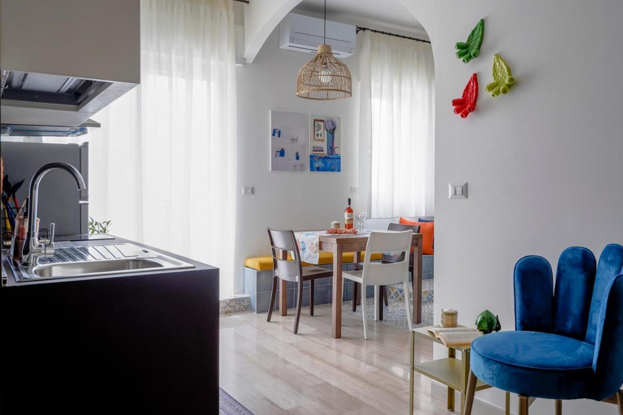 Mediterranea Apartment- Central Station - Free Wifi&Netflix Bari Luaran gambar