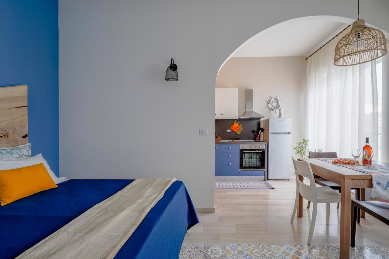 Mediterranea Apartment- Central Station - Free Wifi&Netflix Bari Luaran gambar