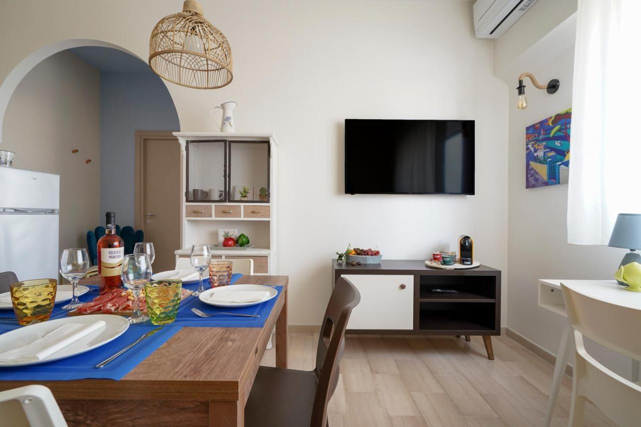 Mediterranea Apartment- Central Station - Free Wifi&Netflix Bari Luaran gambar