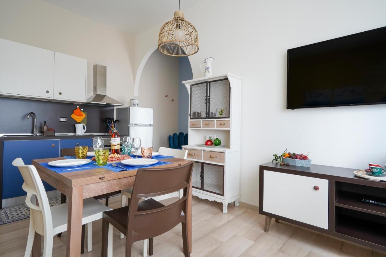 Mediterranea Apartment- Central Station - Free Wifi&Netflix Bari Luaran gambar