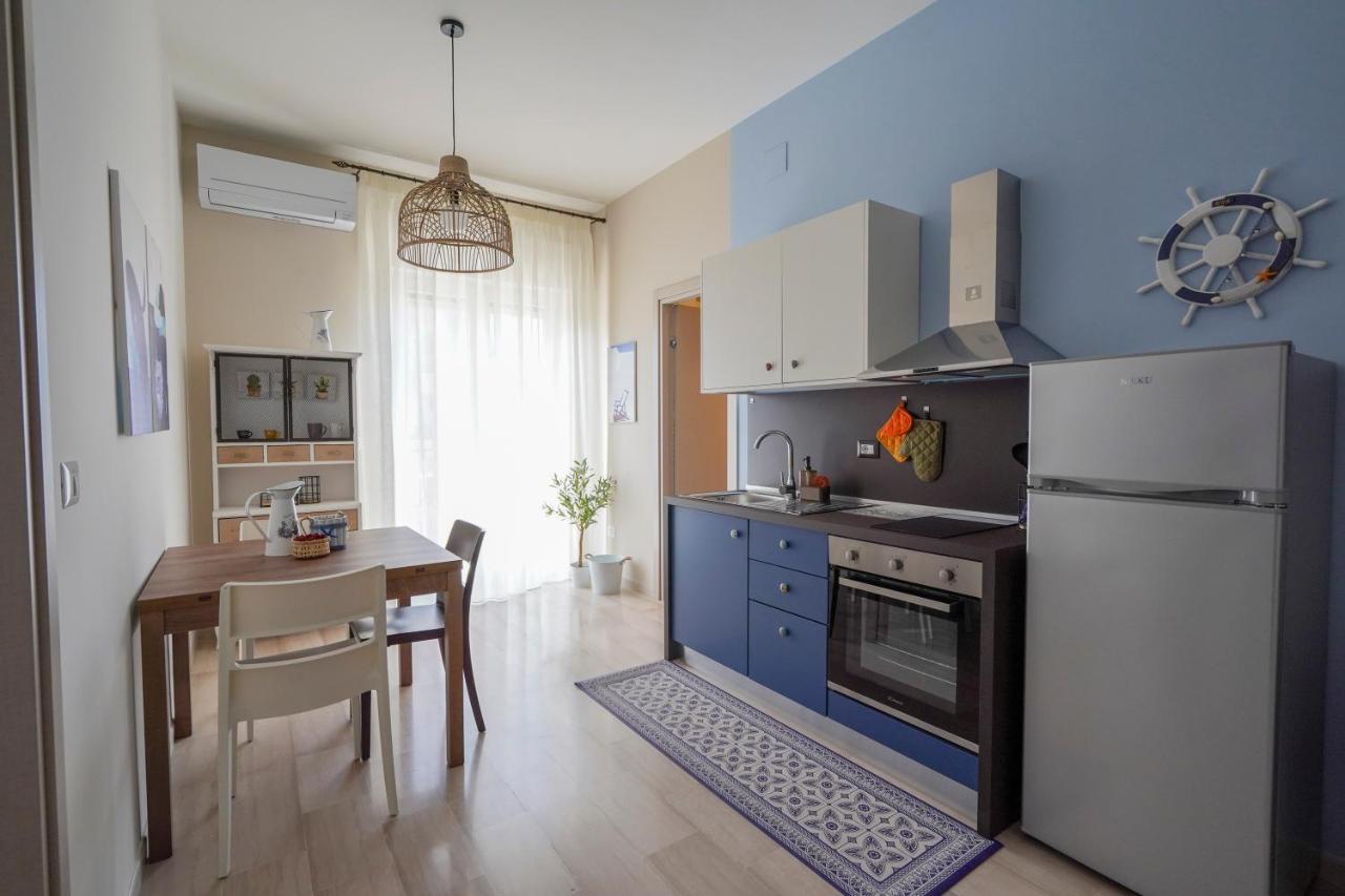 Mediterranea Apartment- Central Station - Free Wifi&Netflix Bari Luaran gambar