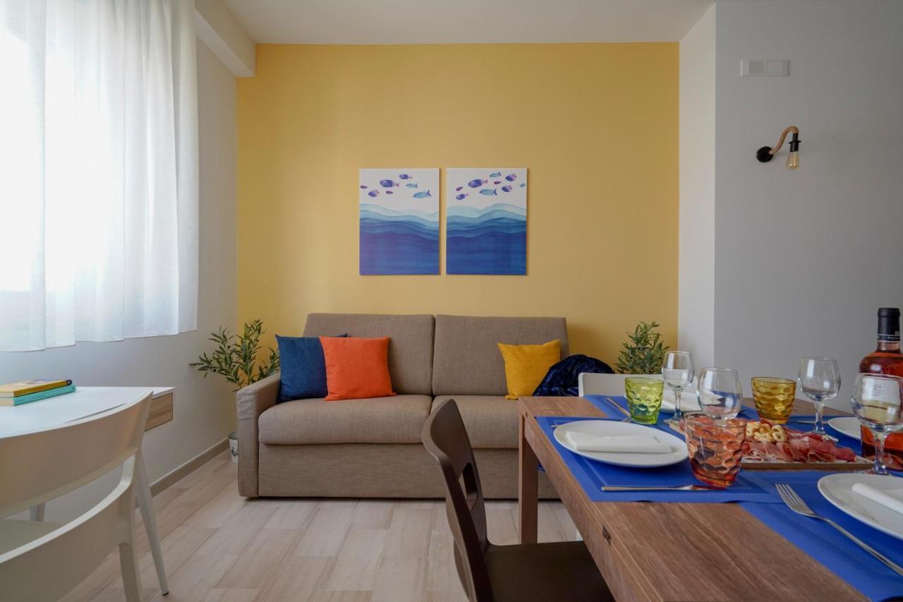 Mediterranea Apartment- Central Station - Free Wifi&Netflix Bari Luaran gambar