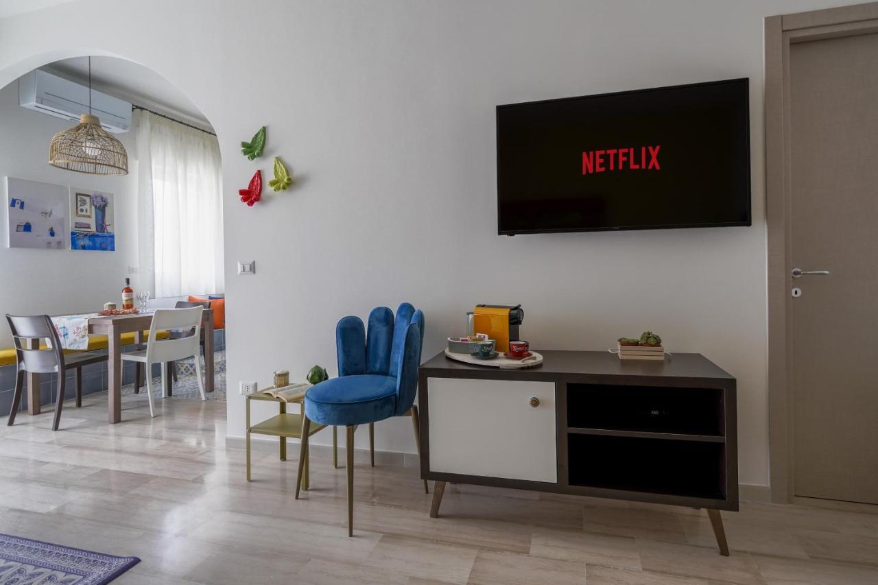 Mediterranea Apartment- Central Station - Free Wifi&Netflix Bari Luaran gambar