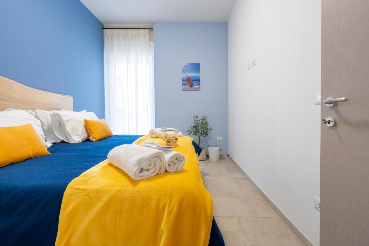 Mediterranea Apartment- Central Station - Free Wifi&Netflix Bari Luaran gambar