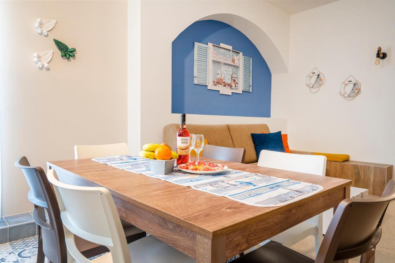 Mediterranea Apartment- Central Station - Free Wifi&Netflix Bari Luaran gambar