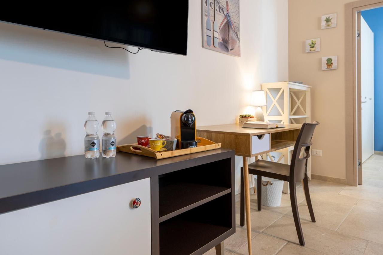 Mediterranea Apartment- Central Station - Free Wifi&Netflix Bari Luaran gambar